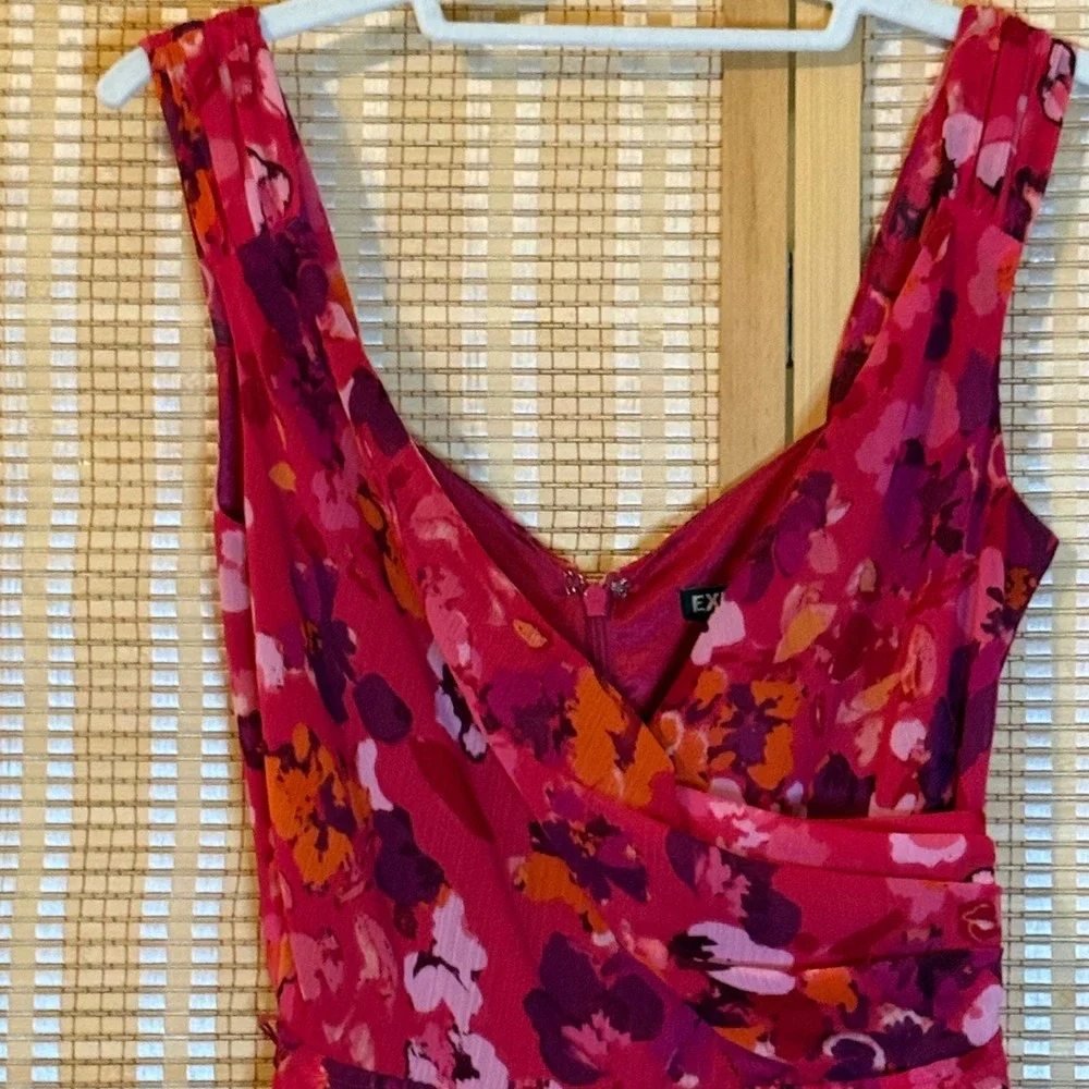 Express vibrant floral